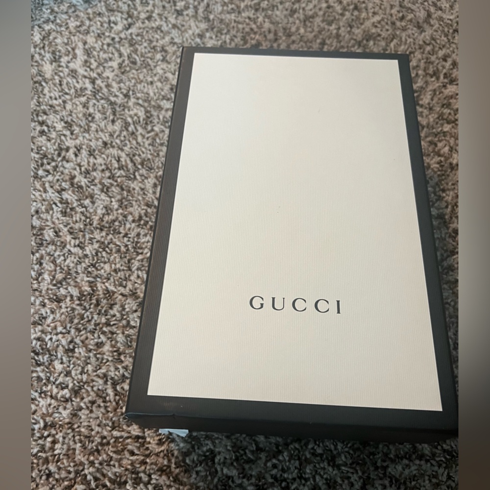 Gucci shoe box